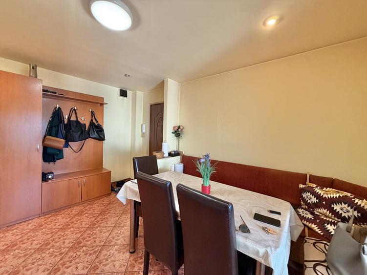 Apartament cu 2 camere decomandat, mobilat în Aradului