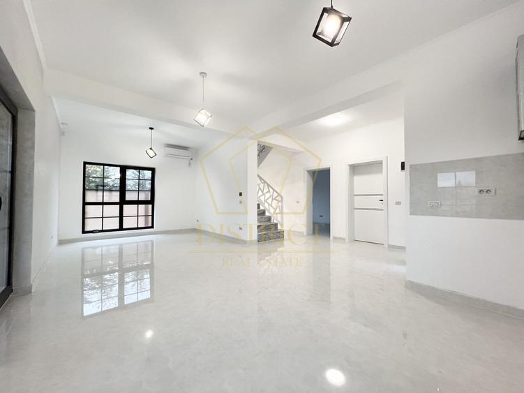 Duplex cu 5 camere cu Canalizare în Giroc
