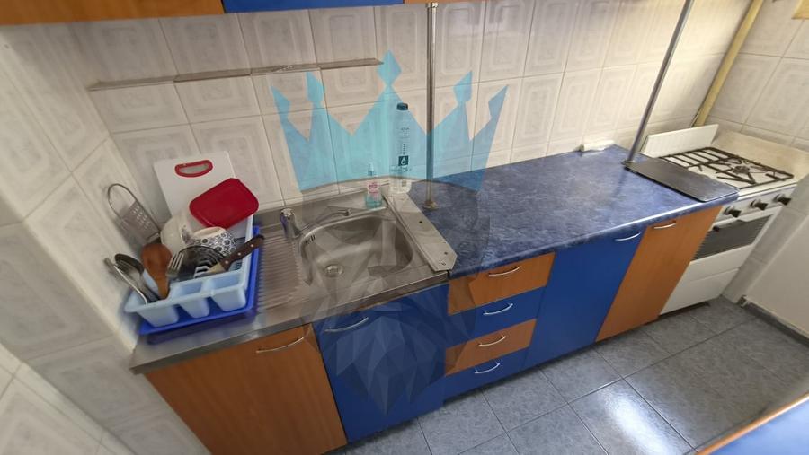 Apartament cu 2 camere semidecomandat, mobilat în Kogălniceanu
