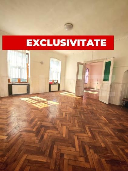 Apartament cu 3 camere semidecomandat în P-ța Maria