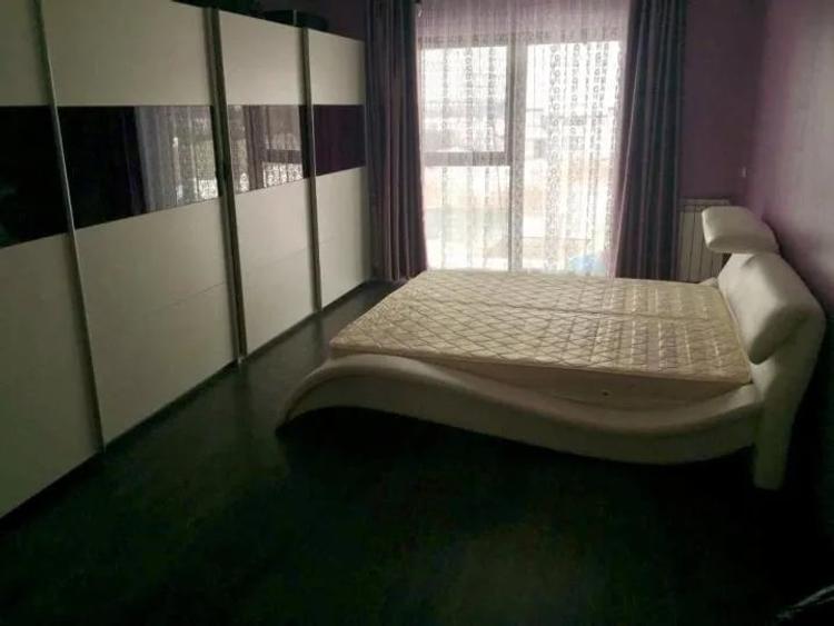 Casă individuală cu 5 camere cu Canalizare în Sălăjan