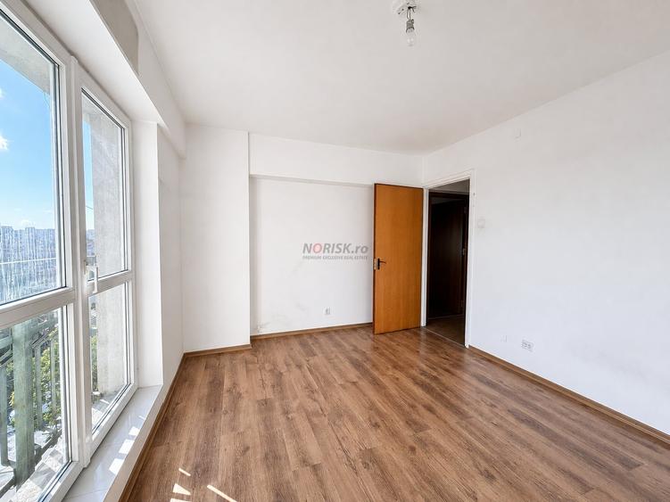 Apartament cu 4 camere decomandat în 13 Septembrie
