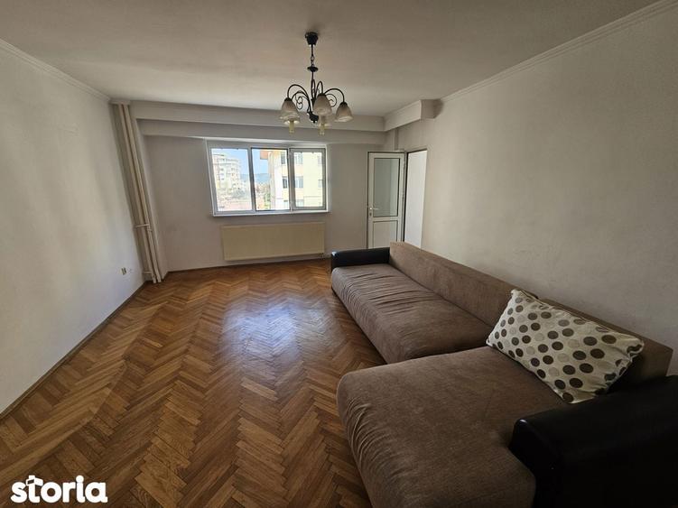 Apartament cu 3 camere decomandat în Craiovei