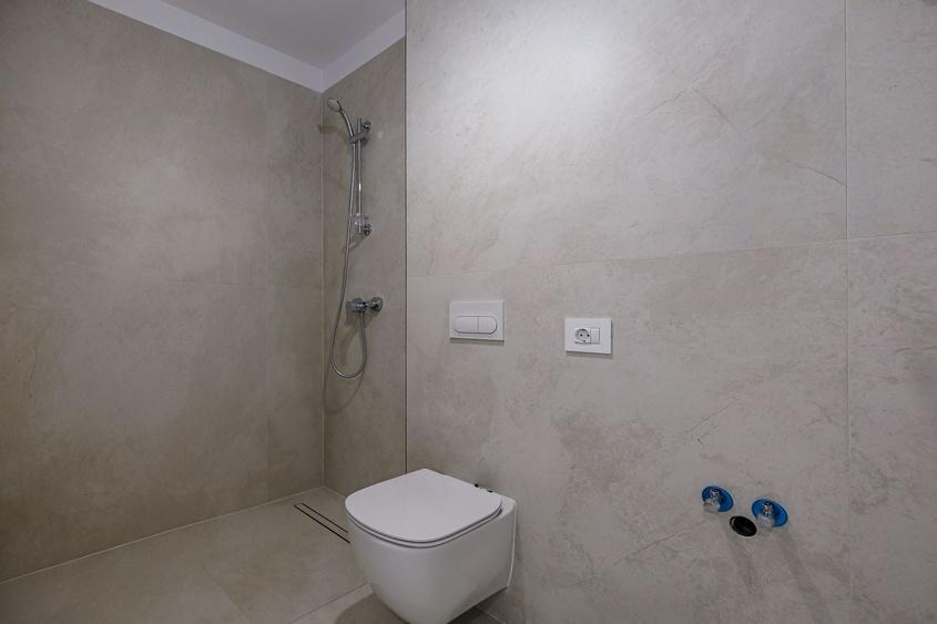 Apartament cu 3 camere decomandat în Braytim