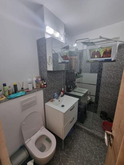 Apartament cu 3 camere decomandat în Tomis Nord