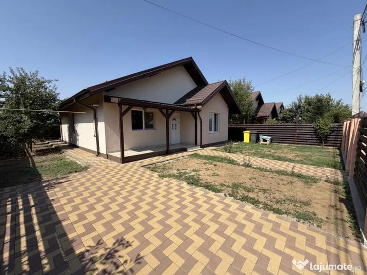 Casă cu 3 camere cu Teren 400 Mp în Domnești