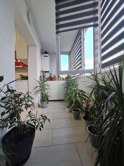 Apartament cu 3 camere decomandat în Drumul Carului