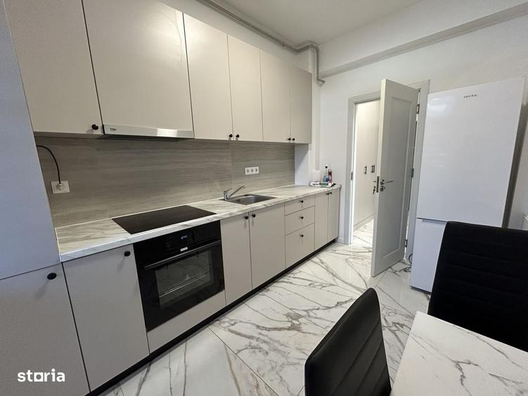 Apartament cu 2 camere decomandat în Titan