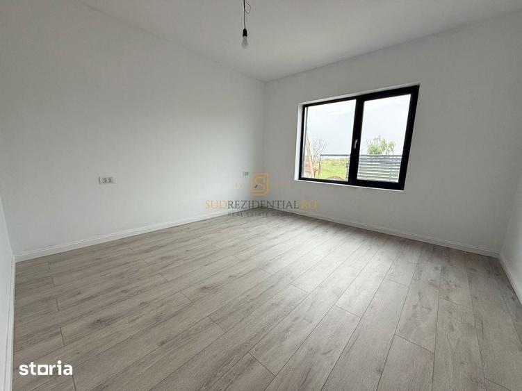 Casă cu 3 camere cu Canalizare în Berceni