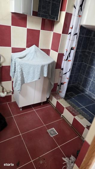 Casă cu 6 camere cu Teren 5600 Mp în Săcuieu
