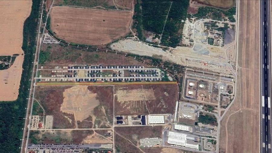 Teren agricol intravilan de 11036 mp, în Ferme