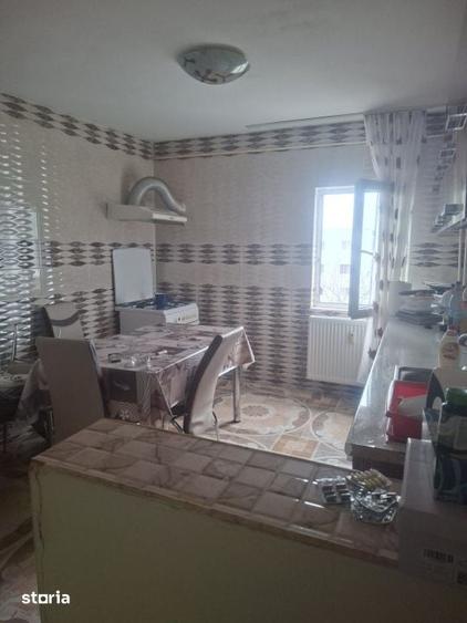 Apartament cu 2 camere decomandat în Malu Roșu