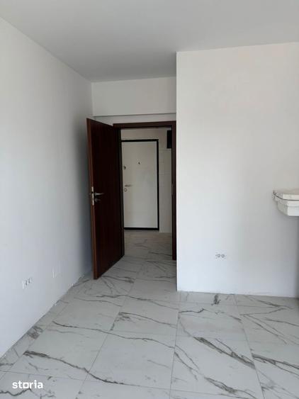 Apartament cu 2 camere decomandat în Apărătorii Patriei
