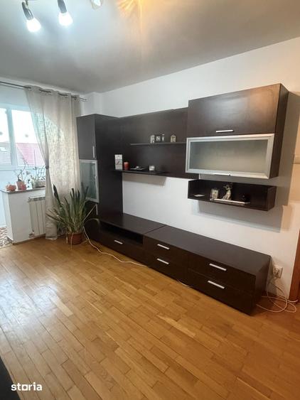 Apartament cu 3 camere în George Enescu