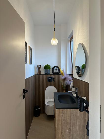 Casă cu 4 camere în Exterior Vest