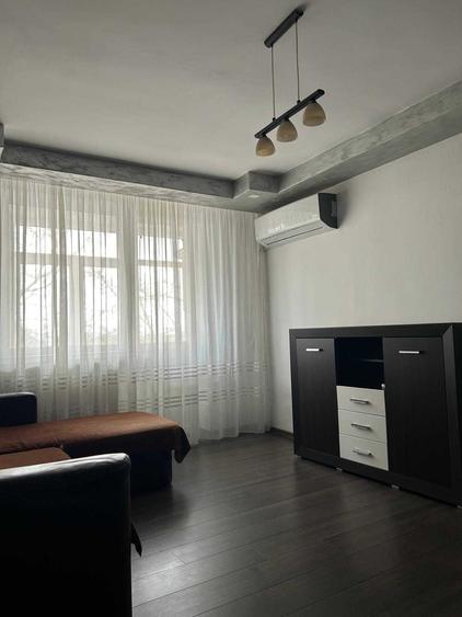 Apartament cu 2 camere semidecomandat în Trivale