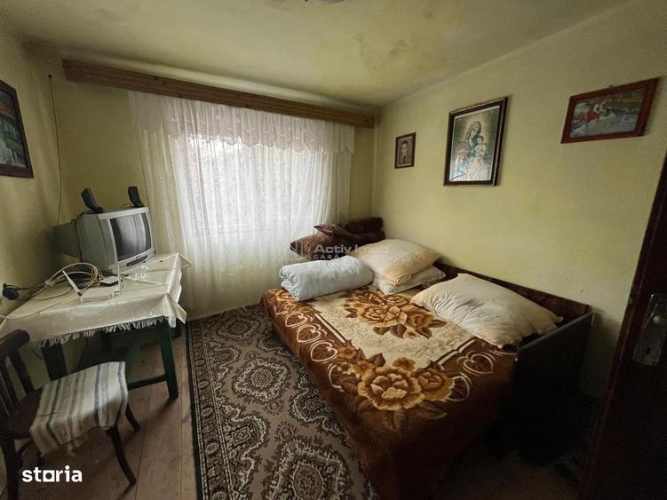 Casă cu 4 camere în Zorile