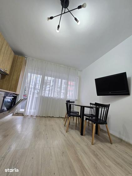 Apartament cu 3 camere decomandat în Baciu