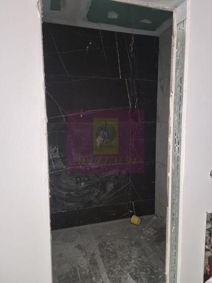 Apartament cu 2 camere decomandat în Pajura