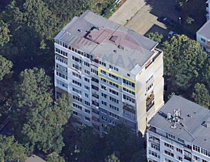 Apartament cu 3 camere semidecomandat în Nord