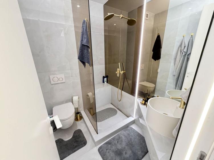 Apartament cu 3 camere decomandat, mobilat în Pipera