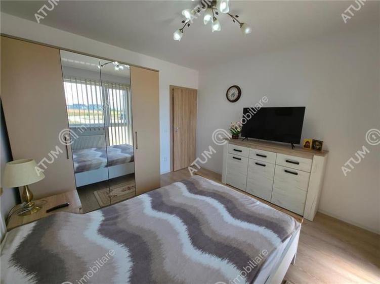 Apartament cu 2 camere semidecomandat, mobilat în Turnișor