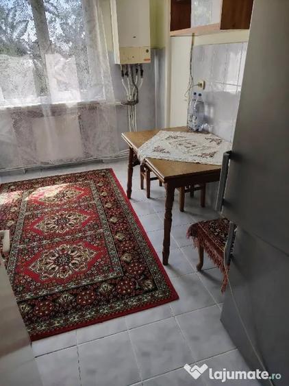 Apartament cu 2 camere semidecomandat în Ultracentral