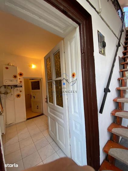Casă cu 4 camere cu Teren 400 Mp în Bartolomeu