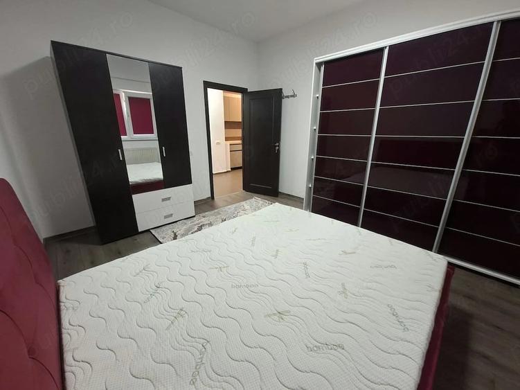 Apartament cu 2 camere decomandat în Roșu