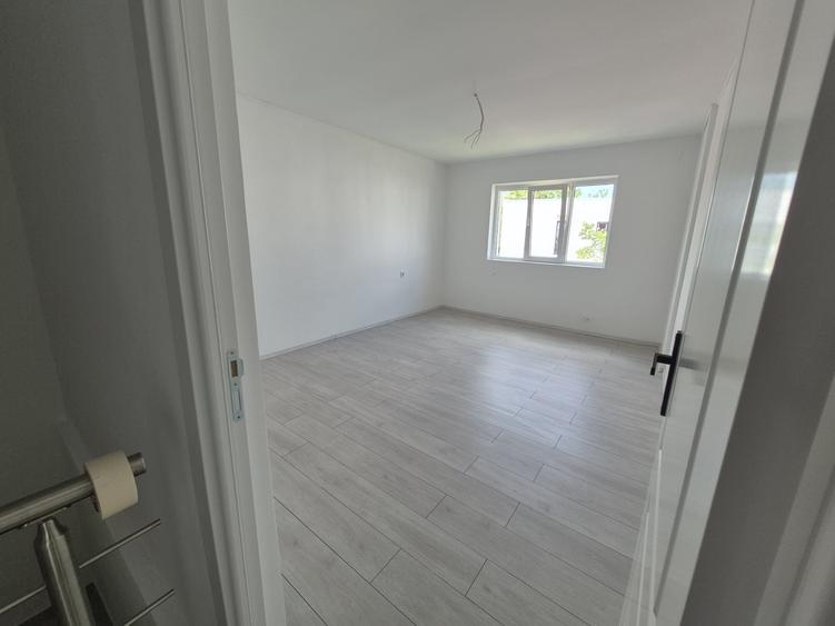 Duplex cu 4 camere cu Teren 240 Mp în Bragadiru