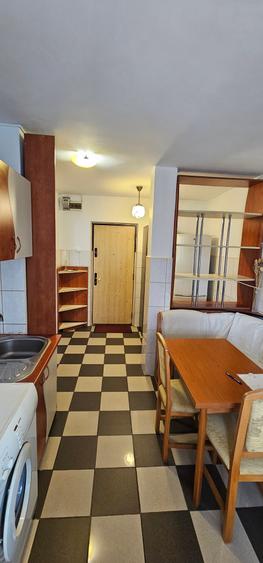 Apartament cu 2 camere semidecomandat în Militari