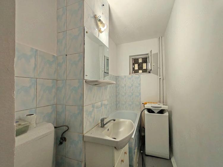 Apartament cu 2 camere nedecomandat în Girocului
