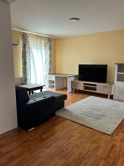 Apartament cu 2 camere semidecomandat în Dumbrăvița