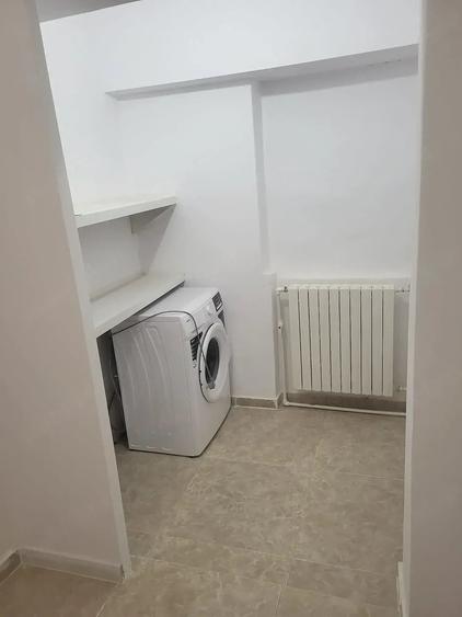 Casă cu 4 camere cu Teren 230 Mp în Central