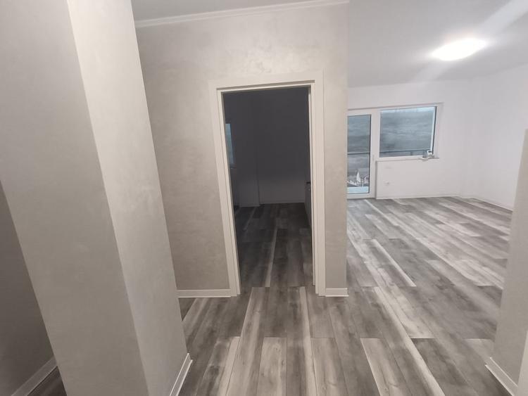 Apartament cu 2 camere semidecomandat în Rediu