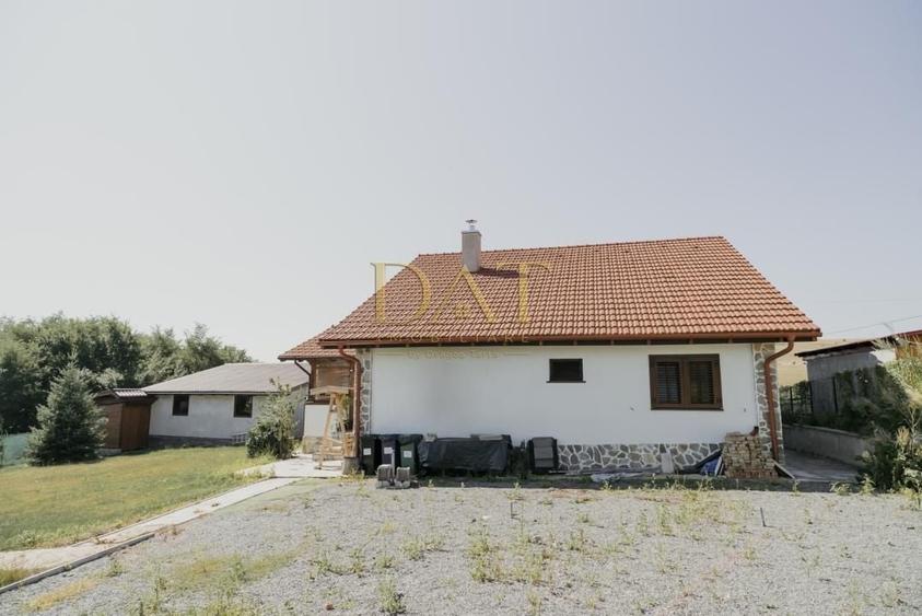 Casă individuală cu 4 camere cu Garaj în Feleacu