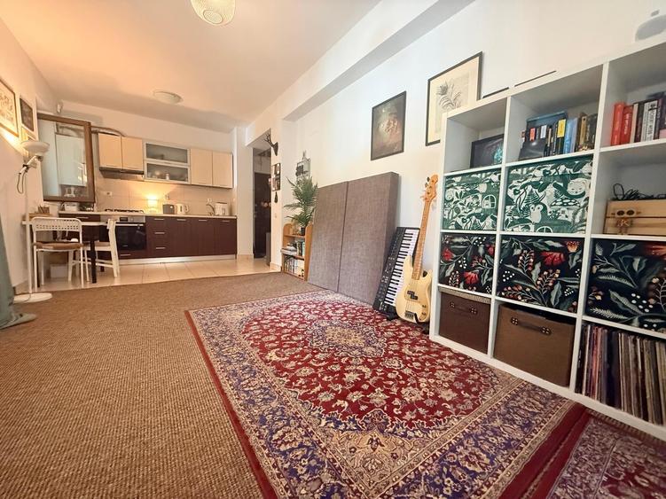 Apartament cu 2 camere decomandat, mobilat în Colentina