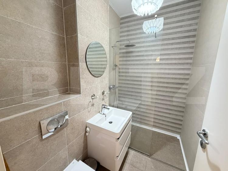 Apartament cu 3 camere decomandat, mobilat în Bartolomeu