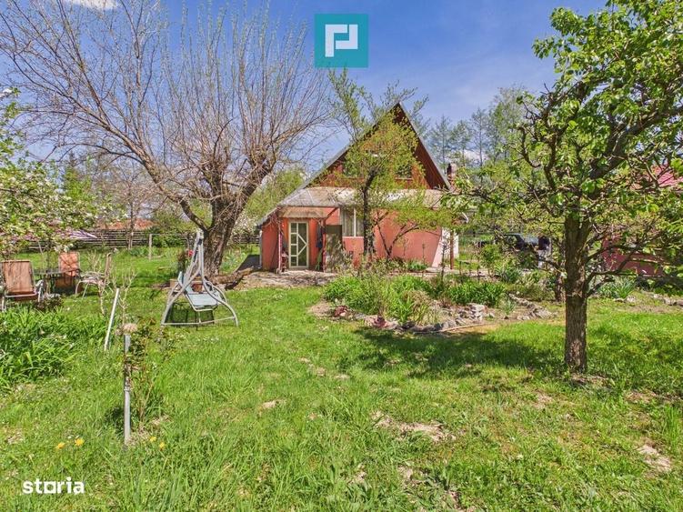 Casă cu 4 camere în Rontău