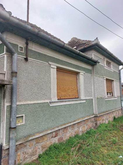 Casă cu 2 camere cu Teren 2258 Mp în Belfir