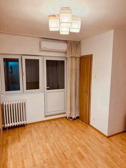 Garsoniera Colentina - Teiul Doamnei, mobilată si utilată modern, curată, libera - 1