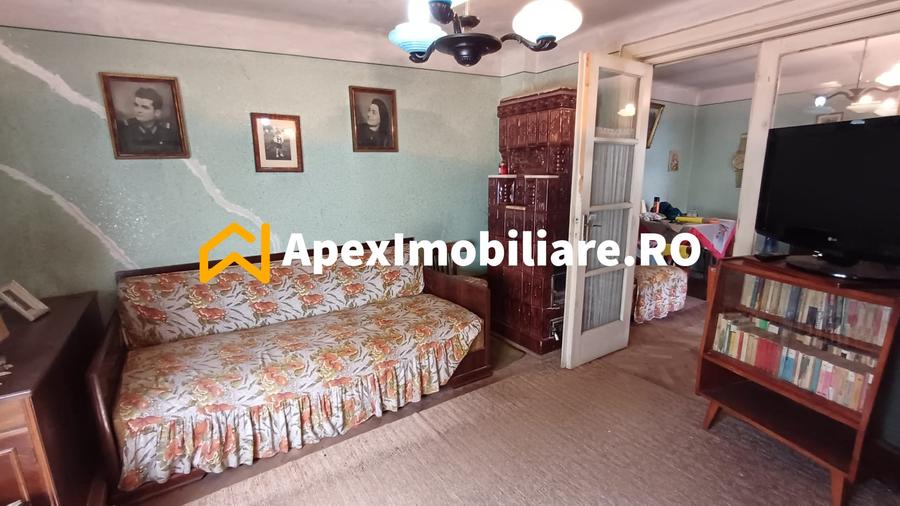 Casă individuală cu 2 camere cu Canalizare în Lacul Tei