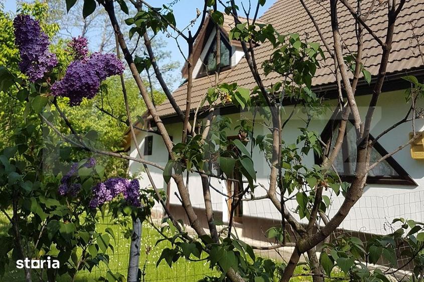 Casă cu 9 camere cu Teren 2734 Mp în Bran