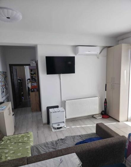 Apartament cu 3 camere în Florești