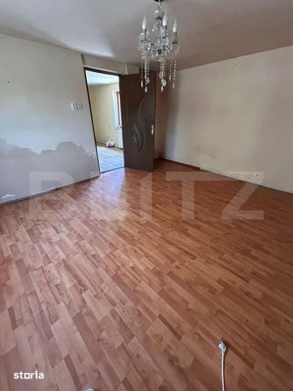Casă cu 5 camere cu Teren 475 Mp în Crișan
