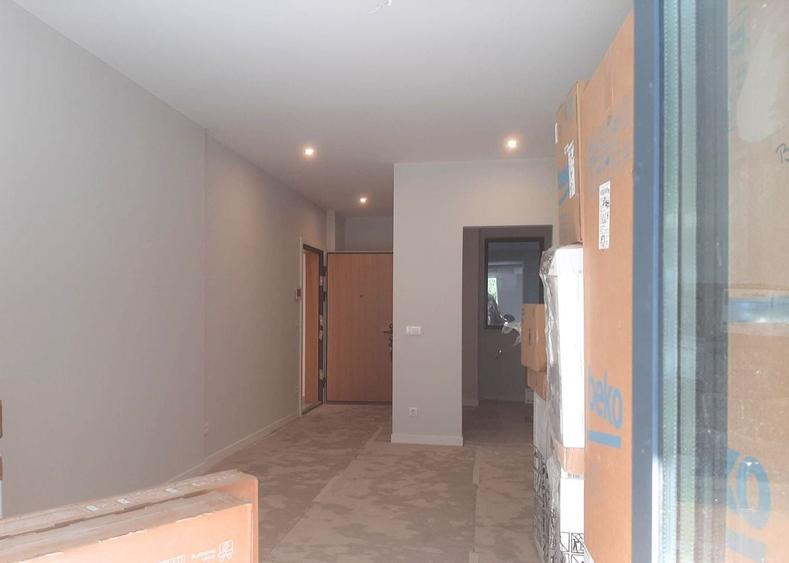 Apartament cu 2 camere decomandat în Băneasa