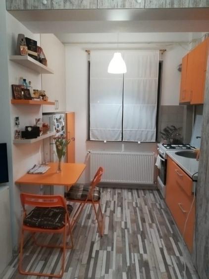 Garsonieră decomandată în Palat