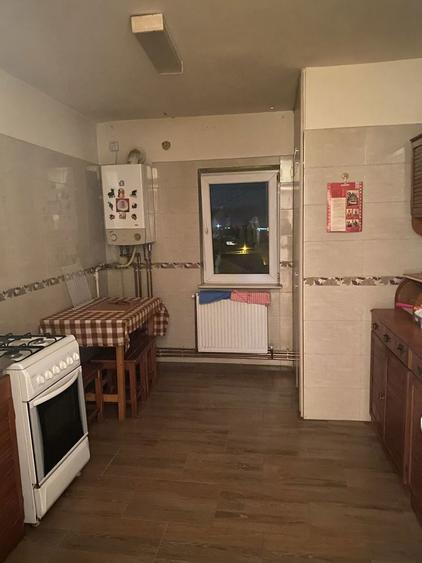 Apartament cu 4 camere decomandat în Ultracentral