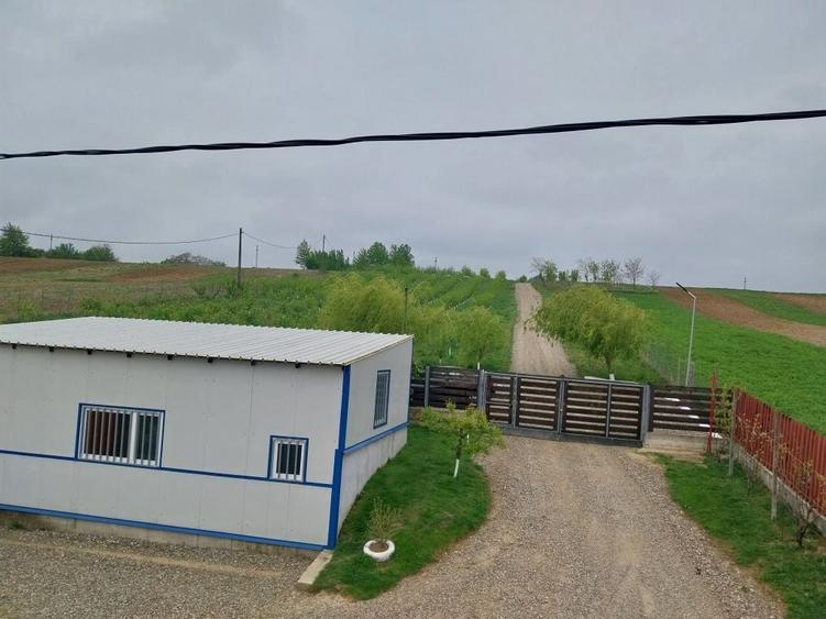 Casă cu 4 camere în Pașcani