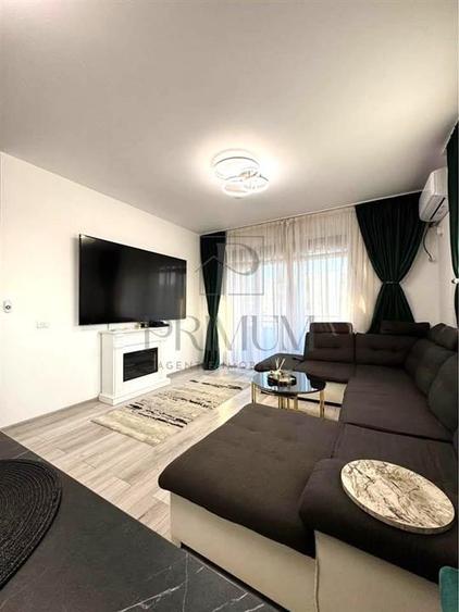 Apartament cu 3 camere decomandat, mobilat în Dumbrăvița